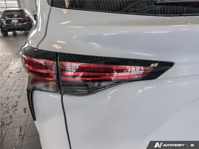 2025 Toyota Sienna XSE 7-Passenger (Stk: P3141) in London - Image 10 of 24
