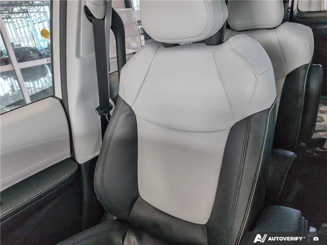 2025 Toyota Sienna XSE 7-Passenger (Stk: P3141) in London - Image 19 of 24