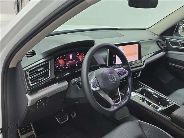2025 Volkswagen Atlas 2.0 TSI Peak Edition (Stk: 43468J) in Belleville - Image 2 of 3