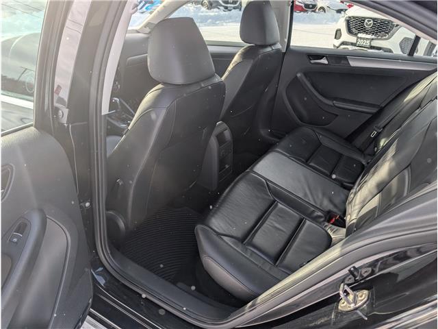 2016 Volkswagen Jetta 1.8 TSI Highline (Stk: 25245A) in Owen Sound - Image 18 of 20