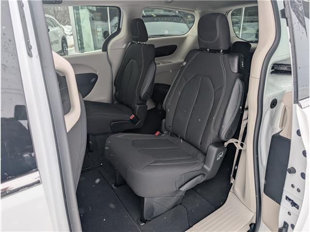 2024 Chrysler Grand Caravan SXT (Stk: 03529R) in Owen Sound - Image 17 of 19
