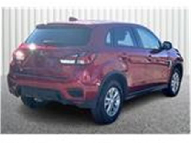 2024 Mitsubishi RVR SE (Stk: 24X2618A) in Cranbrook - Image 2 of 40