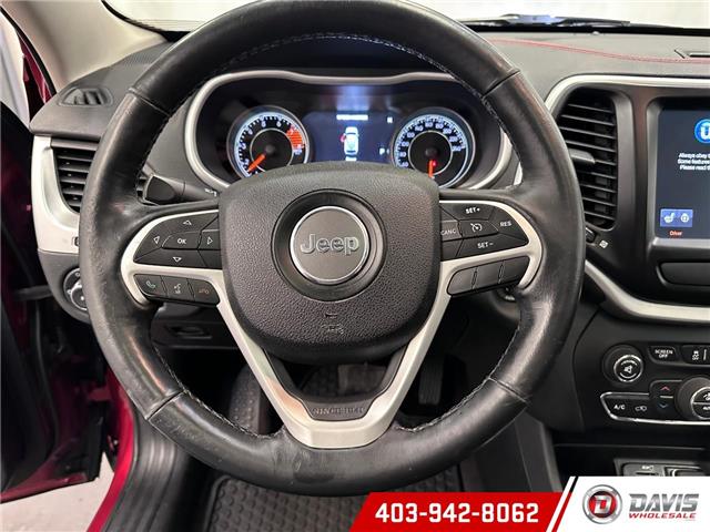 2016 Jeep Cherokee Trailhawk (Stk: 20973) in Lethbridge - Image 13 of 21