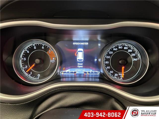 2016 Jeep Cherokee Trailhawk (Stk: 20973) in Lethbridge - Image 14 of 21