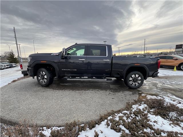 2026 GMC Sierra 3500HD Denali (Stk: TF193445) in Calgary - Image 3 of 24