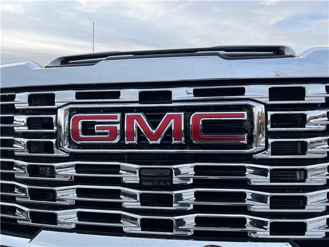 2026 GMC Sierra 3500HD Denali (Stk: TF193445) in Calgary - Image 12 of 24