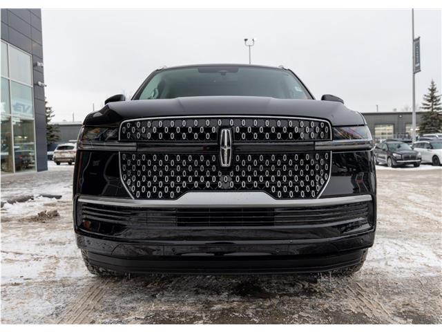 2026 Lincoln Navigator L Reserve (Stk: T-729) in Calgary - Image 2 of 24