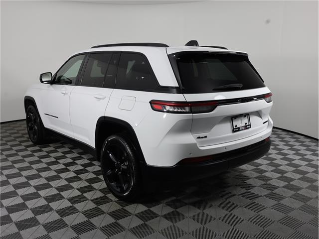 2023 Jeep Grand Cherokee Limited (Stk: B20690) in Calgary - Image 8 of 23 2023 Jeep Grand Cherokee Limited (Stk: B20690) in Calgary - Image 8 of 23