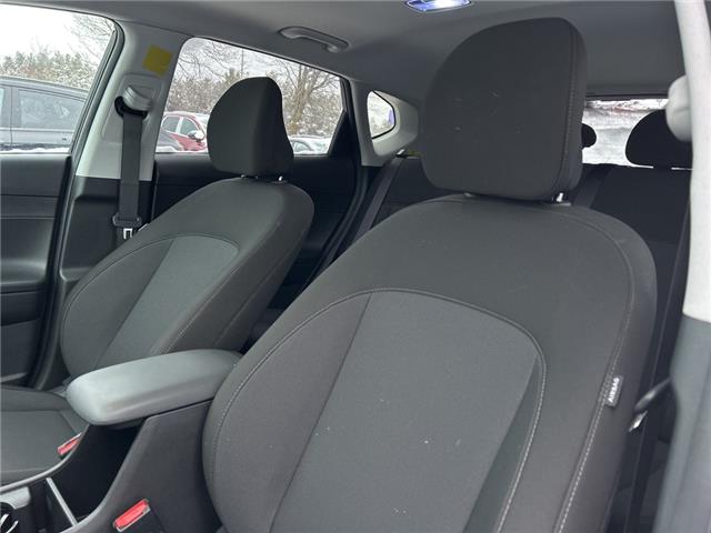 2025 Hyundai Kona 1.6T Preferred Sport (Stk: 261115) in Aurora - Image 7 of 18 2025 Hyundai Kona 1.6T Preferred Sport (Stk: 261115) in Aurora - Image 7 of 18