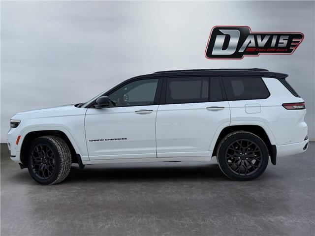 2023 Jeep Grand Cherokee L Summit (Stk: 370446) in Brooks - Image 2 of 30
