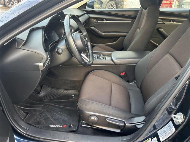 2021 Mazda Mazda3 GS (Stk: P4926) in Surrey - Image 9 of 15