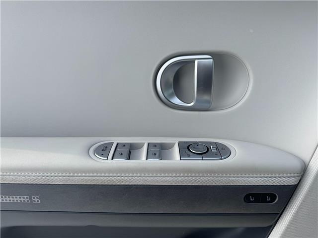 2024 Hyundai IONIQ 5 Preferred Long Range w/Ultimate Package (Stk: 16105026A) in Markham - Image 30 of 43