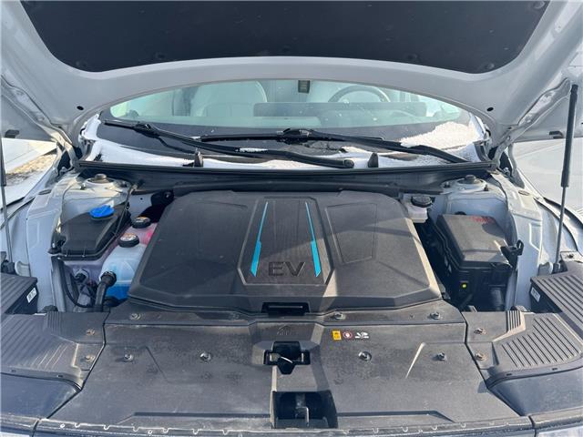 2024 Hyundai IONIQ 5 Preferred Long Range w/Ultimate Package (Stk: 16105026A) in Markham - Image 41 of 43