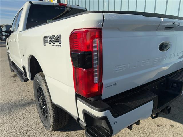 2026 Ford F-350 Lariat (Stk: 0T6081) in Kamloops - Image 11 of 25