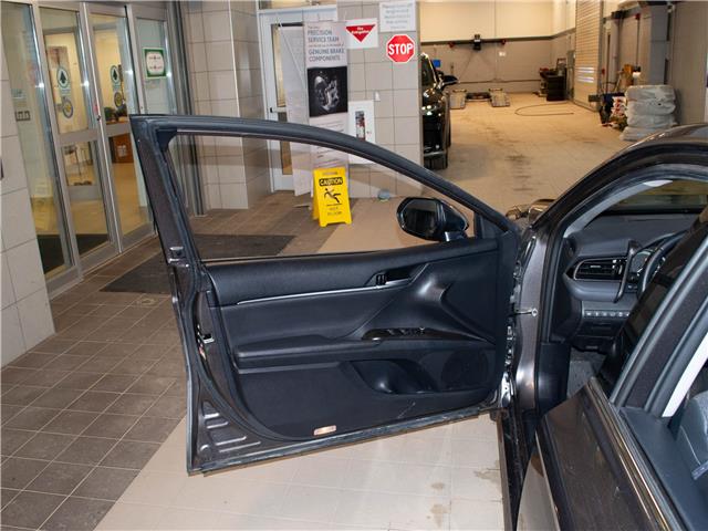 2021 Toyota Camry Hybrid XLE (Stk: P20745) in Kingston - Image 8 of 13