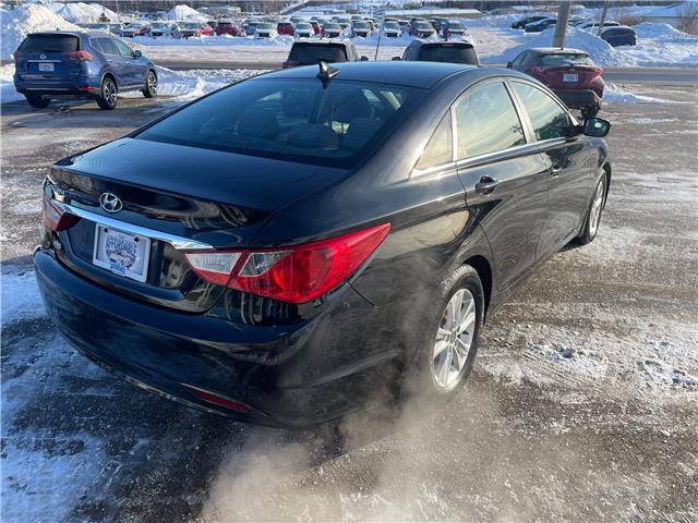 2013 Hyundai Sonata GLS in Charlottetown - Image 7 of 18
