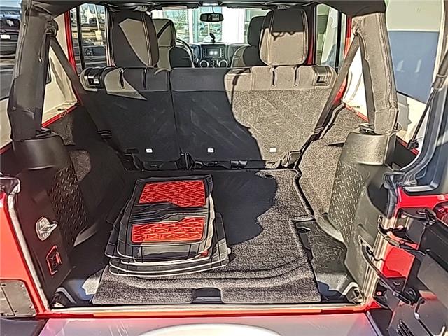 2017 Jeep Wrangler Unlimited Sahara (Stk: 26277B) in Lethbridge - Image 9 of 23