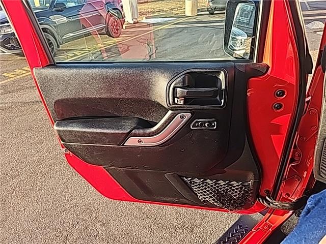 2017 Jeep Wrangler Unlimited Sahara (Stk: 26277B) in Lethbridge - Image 20 of 23