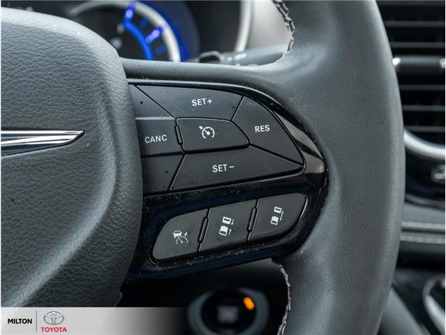 2023 Chrysler Pacifica Hybrid Limited (Stk: 524060) in Milton - Image 11 of 29 2023 Chrysler Pacifica Hybrid Limited (Stk: 524060) in Milton - Image 11 of 29