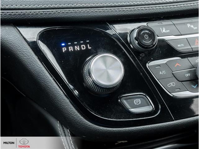 2023 Chrysler Pacifica Hybrid Limited (Stk: 524060) in Milton - Image 17 of 29 2023 Chrysler Pacifica Hybrid Limited (Stk: 524060) in Milton - Image 17 of 29