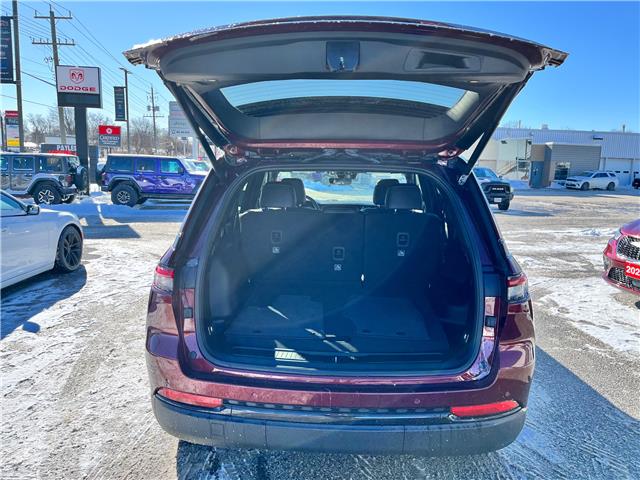 2025 Jeep Grand Cherokee Laredo (Stk: 25-411A) in Sarnia - Image 26 of 27