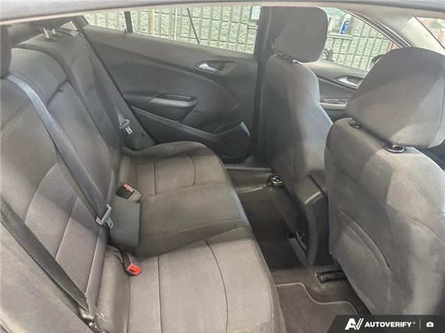 2018 Chevrolet Cruze LT Auto (Stk: 164883) in London - Image 23 of 26