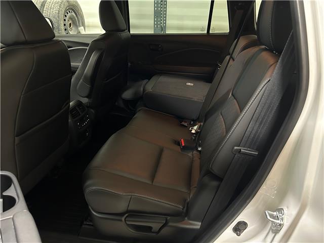 2023 Honda Passport Touring (Stk: H2236) in Steinbach - Image 6 of 7