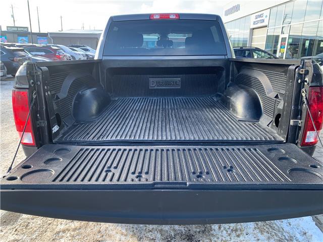 2023 RAM 1500 Classic SLT (Stk: 32923AD) in Thunder Bay - Image 7 of 12