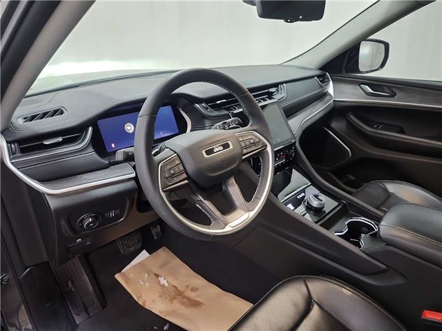 2024 Jeep Grand Cherokee L Limited (Stk: 43499J) in Belleville - Image 2 of 3
