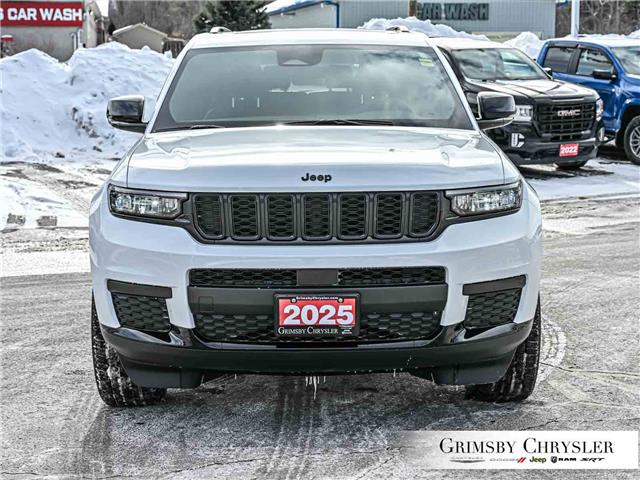 2025 Jeep Grand Cherokee L Laredo (Stk: U6331) in Grimsby - Image 2 of 33