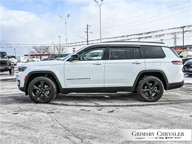 2025 Jeep Grand Cherokee L Laredo (Stk: U6331) in Grimsby - Image 3 of 33