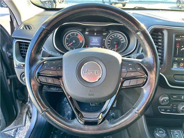 2021 Jeep Cherokee Altitude (Stk: 06019H) in Sarnia - Image 13 of 24