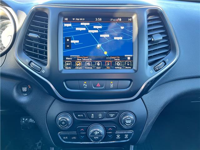 2021 Jeep Cherokee Altitude (Stk: 06019H) in Sarnia - Image 15 of 24