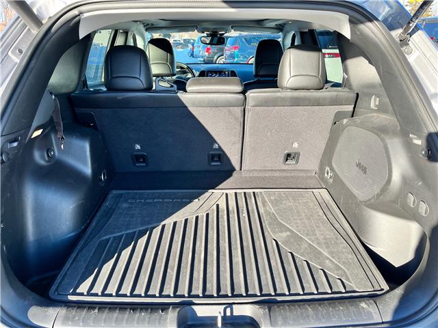 2021 Jeep Cherokee Altitude (Stk: 06019H) in Sarnia - Image 21 of 24