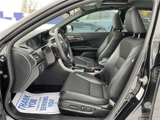 2017 Honda Accord Sport (Stk: 4812) in KITCHENER - Image 15 of 25