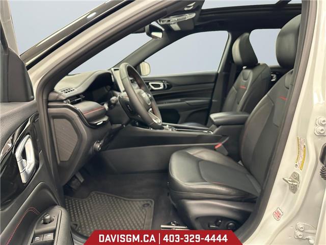 2023 Jeep Compass Trailhawk (Stk: 302750) in Lethbridge - Image 9 of 15