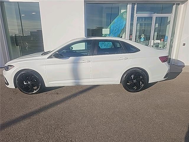 2025 Volkswagen Jetta Comfortline (Stk: U1390) in Lethbridge - Image 2 of 23