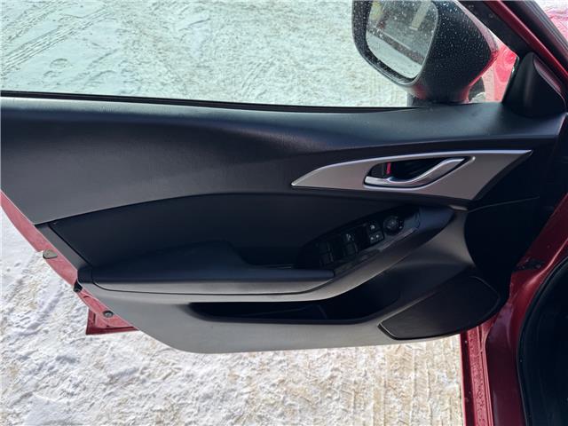 2017 Mazda Mazda3 Sport GS (Stk: 2512635) in Waterloo - Image 9 of 19