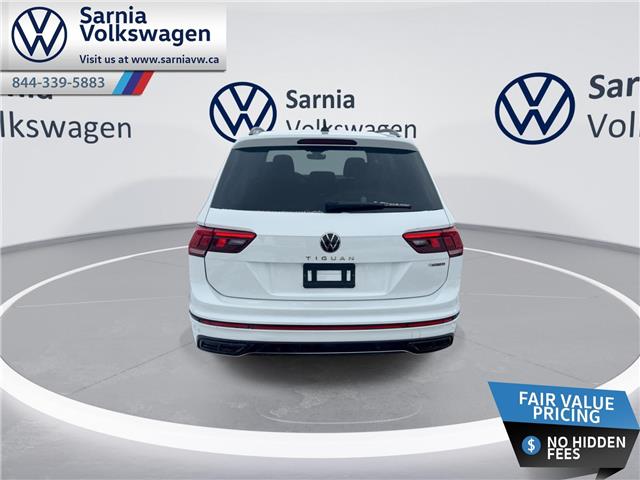 2023 Volkswagen Tiguan Comfortline R-Line Black (Stk: VU1647) in Sarnia - Image 7 of 22