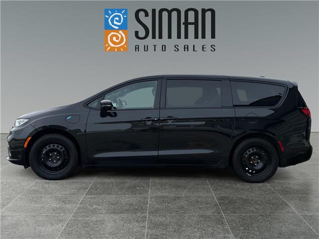 2022 Chrysler Pacifica Hybrid Limited (Stk: P3337) in Regina - Image 2 of 21