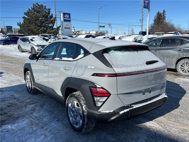 2024 Hyundai Kona 2.0L Essential (Stk: 26T1490A) in Aurora - Image 6 of 8