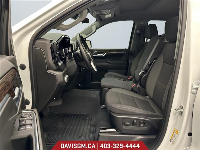 2023 GMC Sierra 1500 Elevation (Stk: 302726) in Lethbridge - Image 9 of 15 2023 GMC Sierra 1500 Elevation (Stk: 302726) in Lethbridge - Image 9 of 15