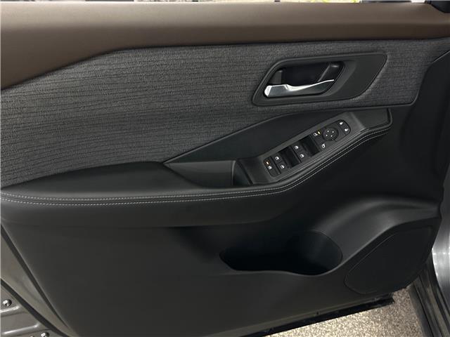 2023 Nissan Rogue SV Moonroof (Stk: 43437J) in Belleville - Image 14 of 25