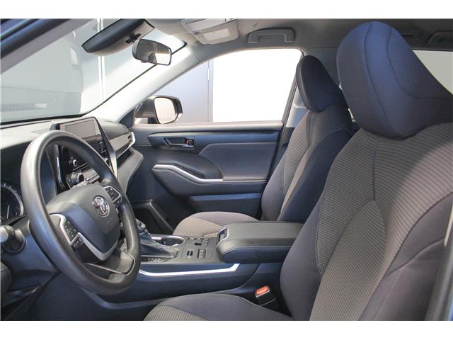 2023 Toyota Highlander LE (Stk: U7607) in North Bay - Image 9 of 23