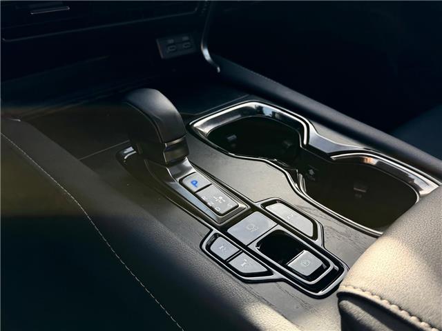 2025 Lexus RX 350h Base (Stk: 251411A) in Calgary - Image 15 of 18