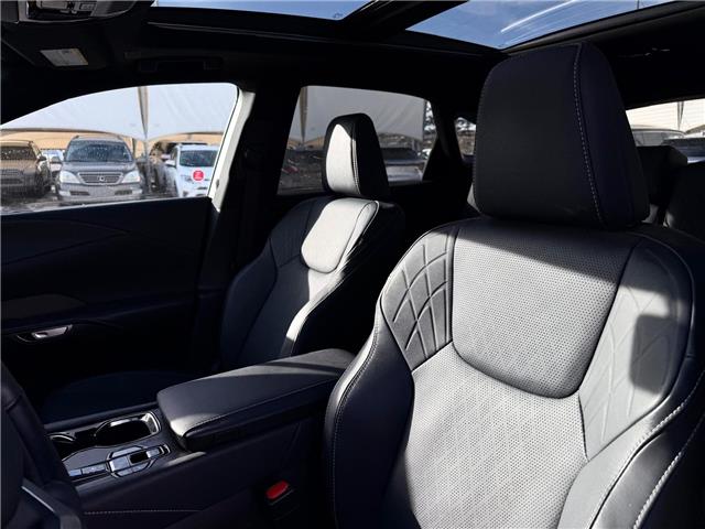 2025 Lexus RX 350h Base (Stk: 251411A) in Calgary - Image 6 of 18