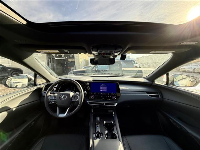 2025 Lexus RX 350h Base (Stk: 251411A) in Calgary - Image 8 of 18
