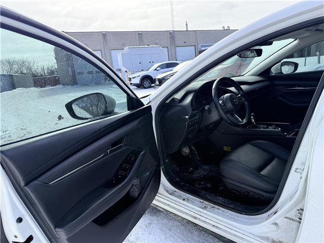 2023 Mazda Mazda3 GS (Stk: 16127) in Newmarket - Image 7 of 31