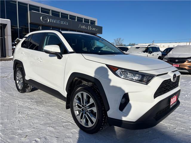 2019 Toyota RAV4 XLE (Stk: M6074) in Sarnia - Image 3 of 33