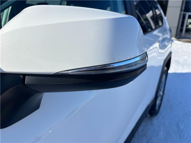 2019 Toyota RAV4 XLE (Stk: M6074) in Sarnia - Image 10 of 33